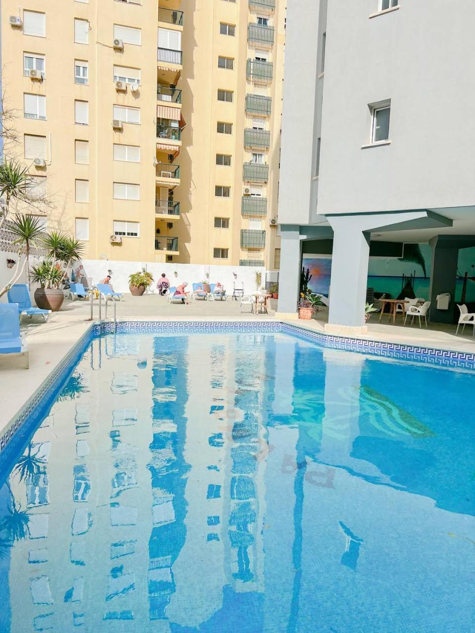 Palm Beach Aparment Sea Views Torremolinos Exterior photo