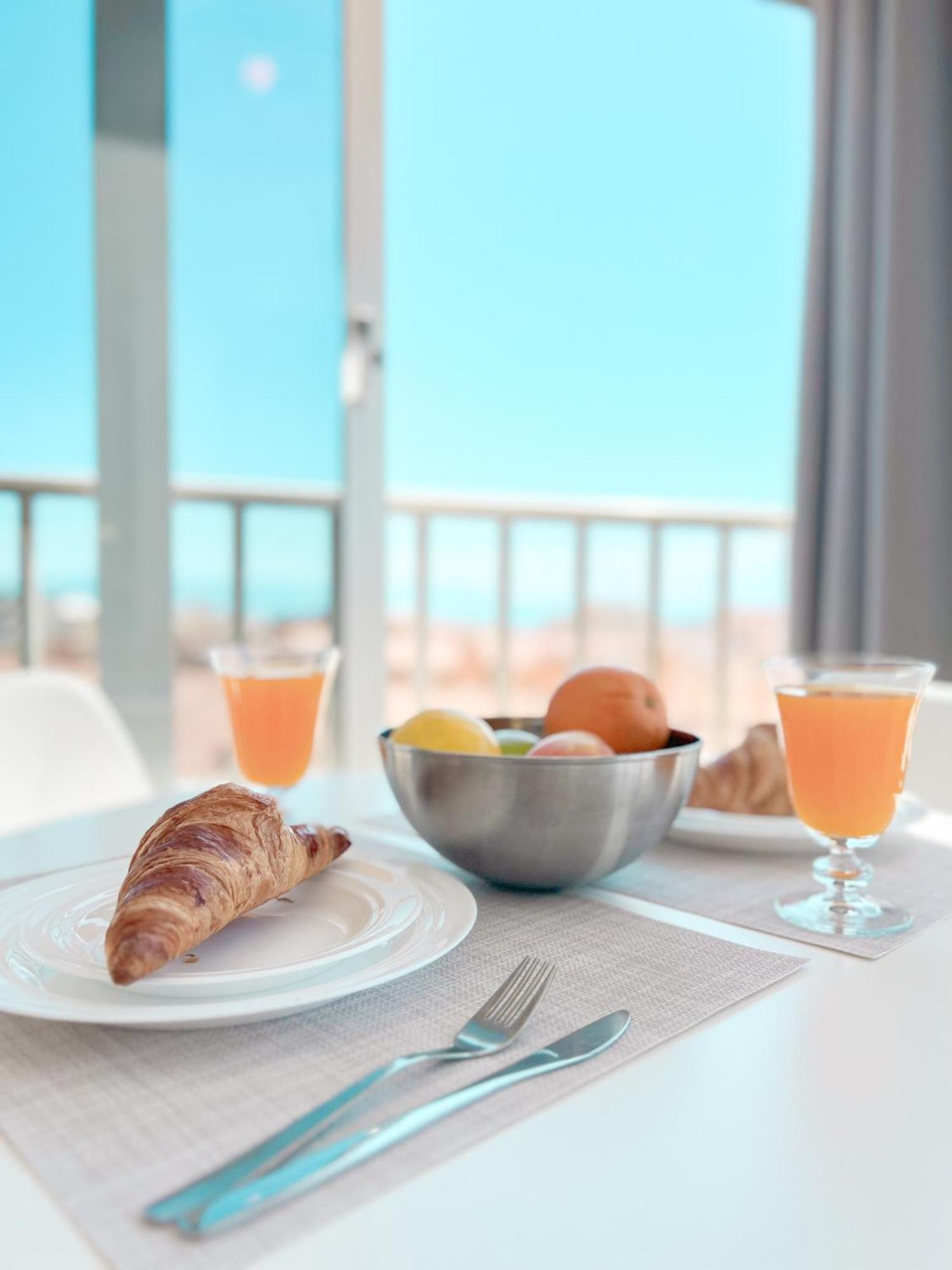 Palm Beach Aparment Sea Views Torremolinos Exterior photo